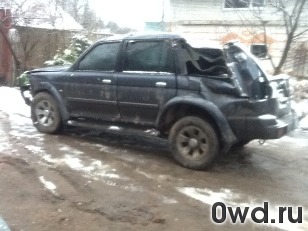 Битый автомобиль Mitsubishi Pajero Sport