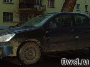 Битый автомобиль Mitsubishi Lancer