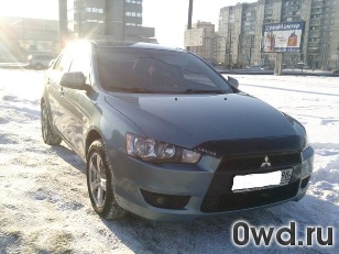 Битый автомобиль Mitsubishi Lancer