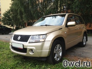 Битый автомобиль Suzuki Grand Vitara