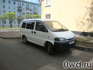 Битый автомобиль Mitsubishi Delica