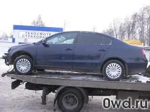 Битый автомобиль Volkswagen Passat