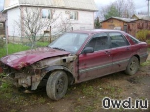 Битый автомобиль Mitsubishi Galant