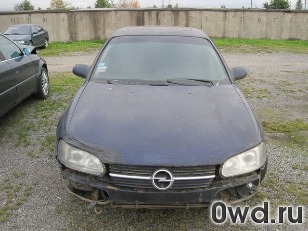 Битый автомобиль Opel Omega