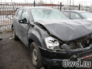 Битый автомобиль Nissan Qashqai