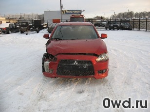 Битый автомобиль Mitsubishi Lancer