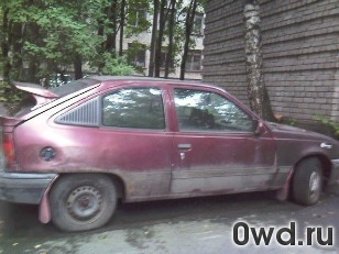 Битый автомобиль Opel Kadett