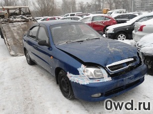 Битый автомобиль Chevrolet Lanos