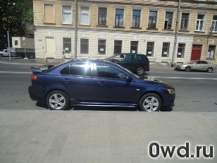 Битый автомобиль Mitsubishi Lancer