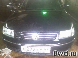 Битый автомобиль Volkswagen Passat