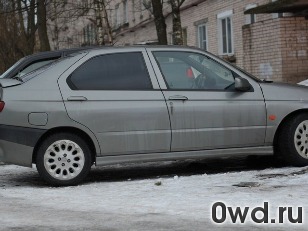 Битый автомобиль Alfa Romeo 146