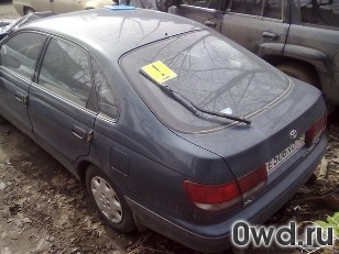 Битый автомобиль Toyota Carina E