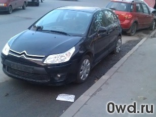 Битый автомобиль Citroen C4