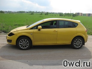 Битый автомобиль SEAT Leon