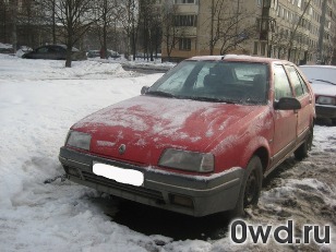 Битый автомобиль Renault 19