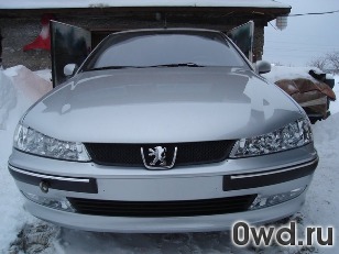 Битый автомобиль Peugeot 406