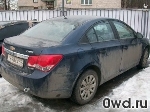 Битый автомобиль Chevrolet Cruze