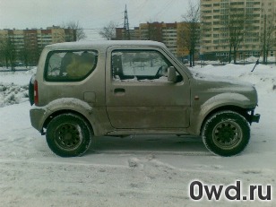 Битый автомобиль Suzuki Jimny