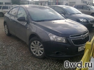 Битый автомобиль Chevrolet Cruze