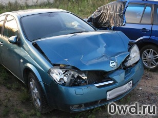 Битый автомобиль Nissan Primera