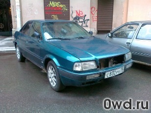 Битый автомобиль Audi 80