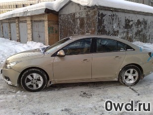 Битый автомобиль Chevrolet Cruze