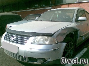 Битый автомобиль Volkswagen Passat