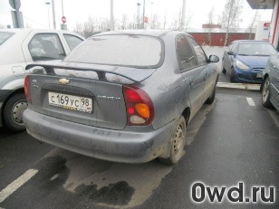 Битый автомобиль Chevrolet Lanos