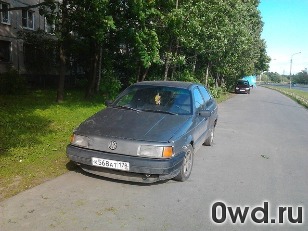 Битый автомобиль Volkswagen Passat