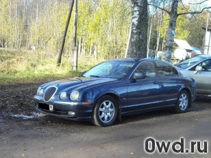 Битый автомобиль Jaguar S-Type