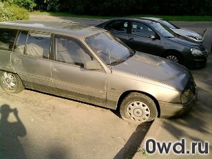 Битый автомобиль Opel Omega