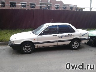 Битый автомобиль Mitsubishi Galant