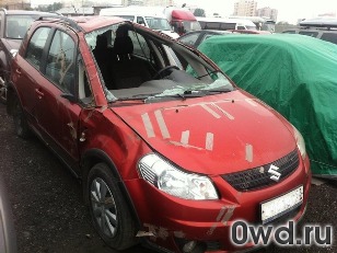 Битый автомобиль Suzuki SX4