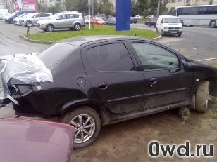 Битый автомобиль Peugeot 206