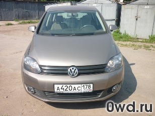 Битый автомобиль Volkswagen Golf Plus