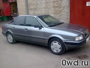 Битый автомобиль Audi 80