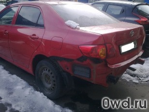 Битый автомобиль Toyota Corolla