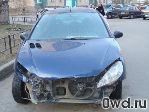 Битый автомобиль Peugeot 206