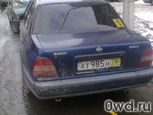 Битый автомобиль Nissan Sunny