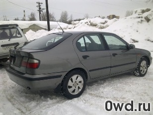 Битый автомобиль Nissan Primera