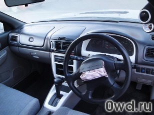 Битый автомобиль Subaru Impreza