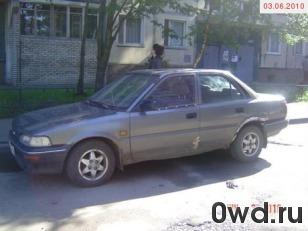 Битый автомобиль Toyota Corolla