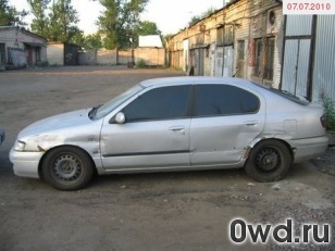 Битый автомобиль Nissan Primera