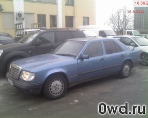 Битый автомобиль Mercedes-Benz 260