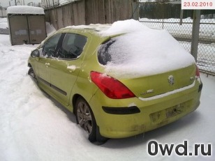 Битый автомобиль Peugeot 308