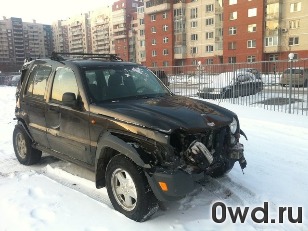 Битый автомобиль Jeep Cherokee