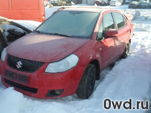 Битый автомобиль Suzuki SX4