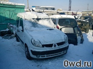 Битый автомобиль Renault Kangoo