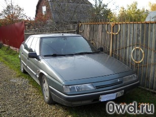 Битый автомобиль Citroen XM