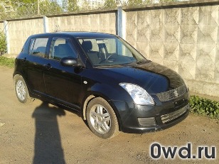 Битый автомобиль Suzuki Swift